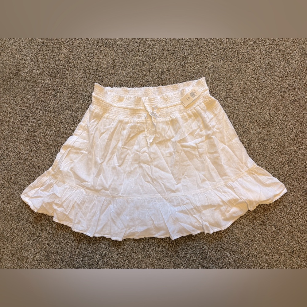NWT Old Navy Tie Waist Flirty White Mini Skirt